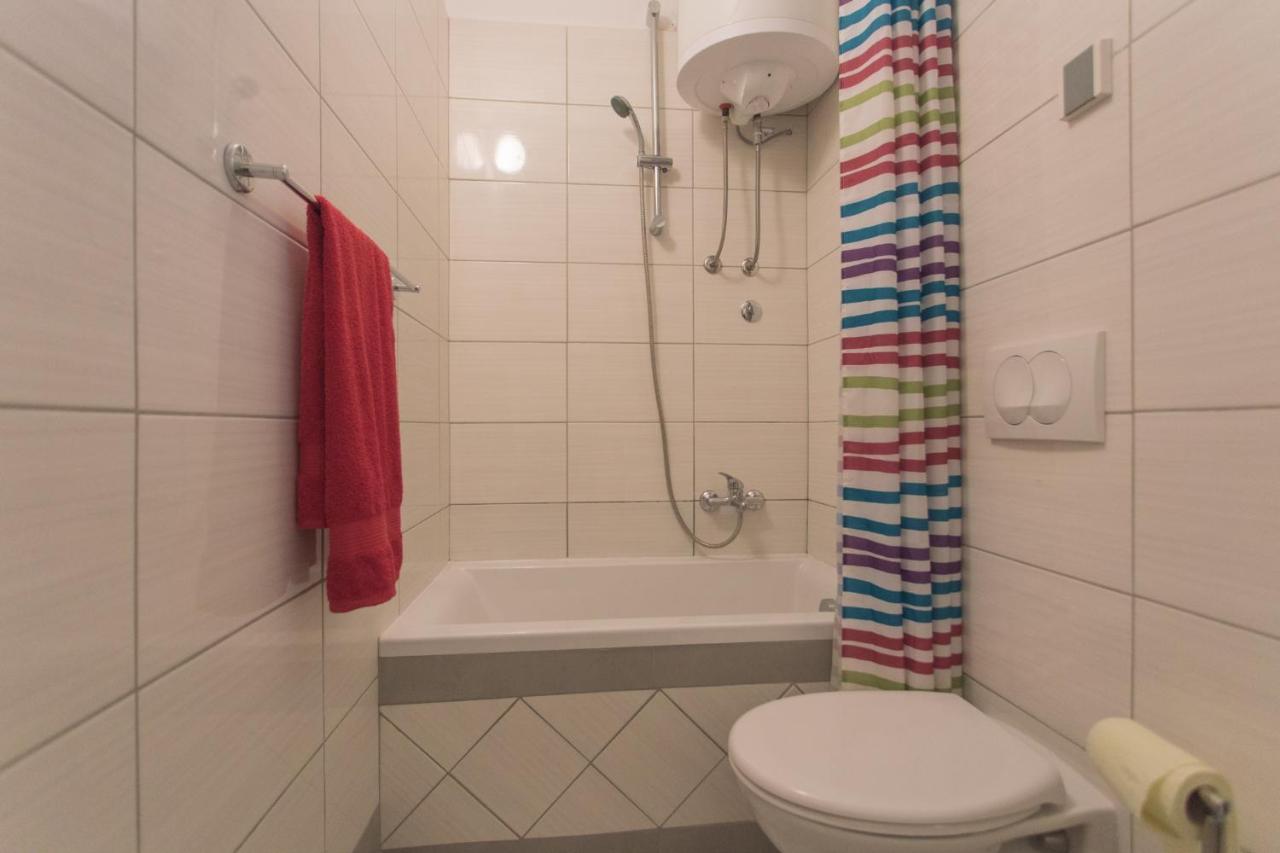 Kiwi Apartments Gornji Karin Ngoại thất bức ảnh