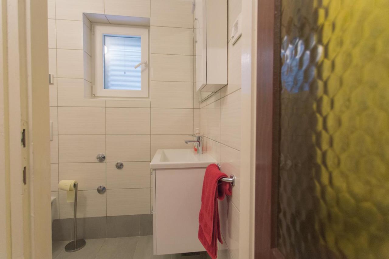 Kiwi Apartments Gornji Karin Ngoại thất bức ảnh