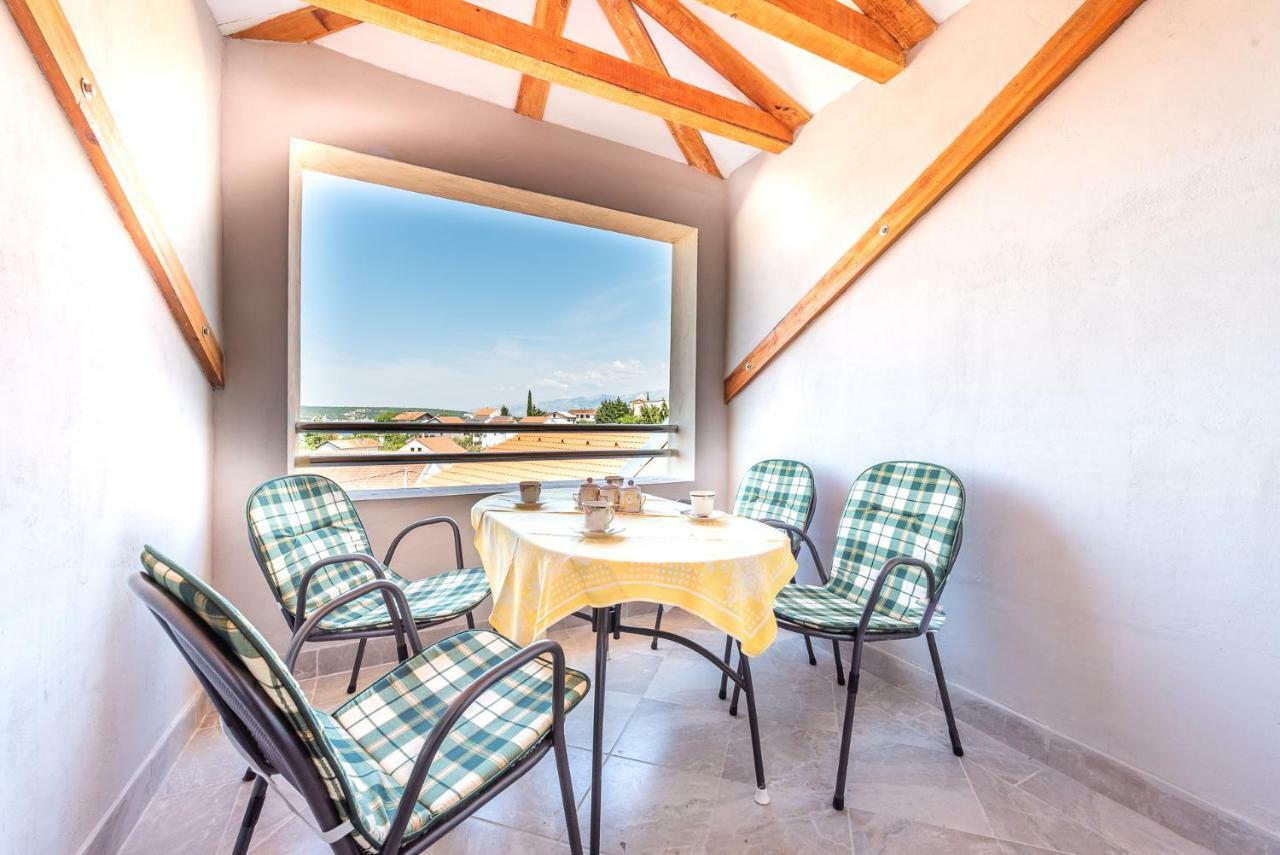 Kiwi Apartments Gornji Karin Ngoại thất bức ảnh