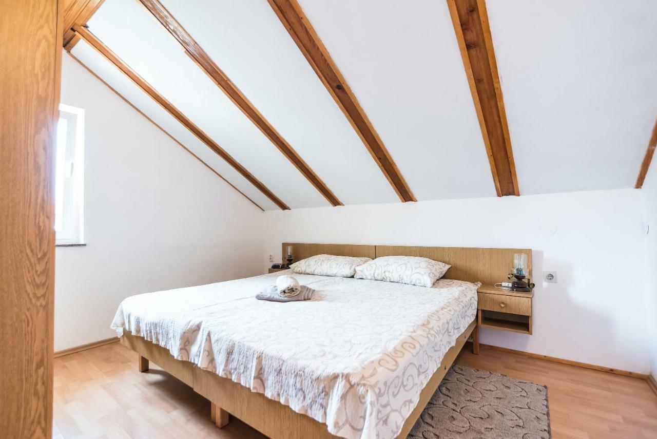 Kiwi Apartments Gornji Karin Ngoại thất bức ảnh