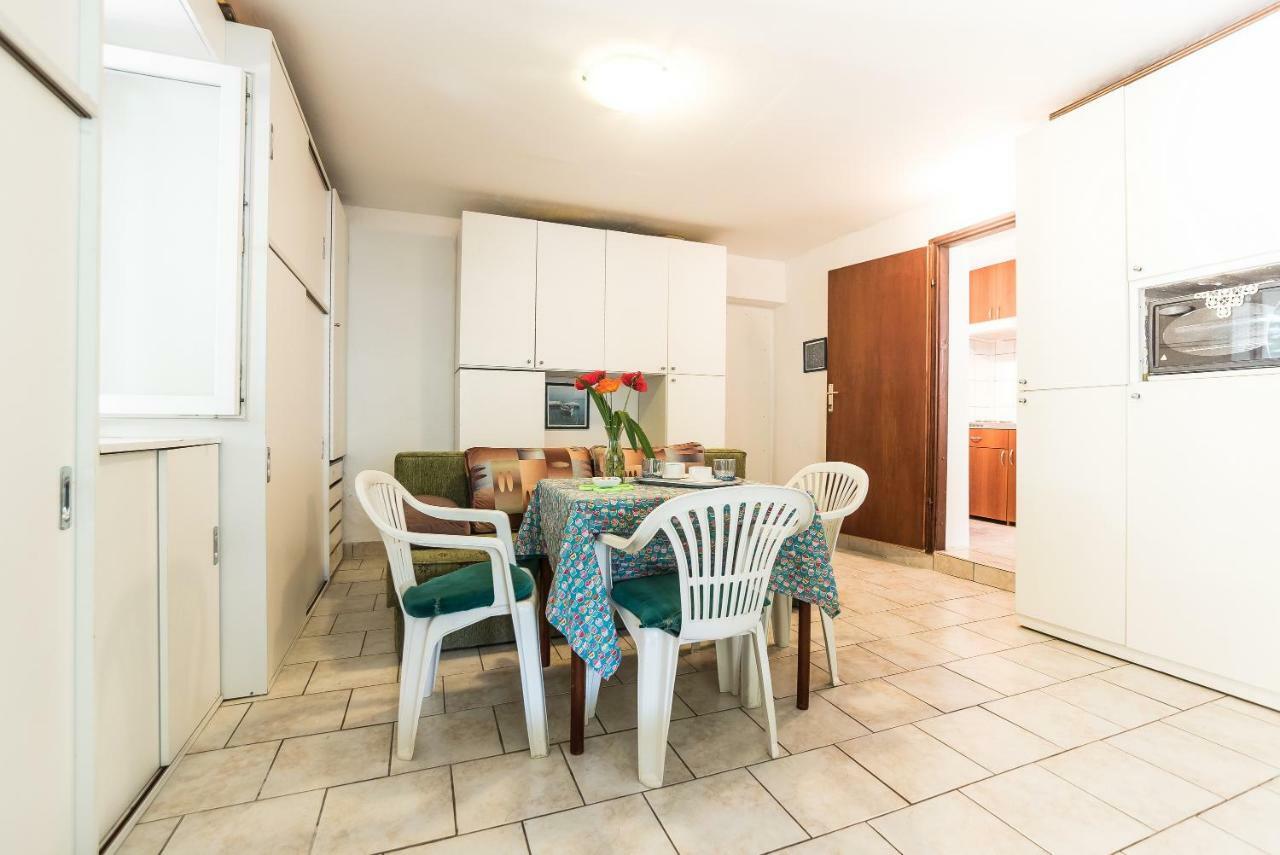 Kiwi Apartments Gornji Karin Ngoại thất bức ảnh