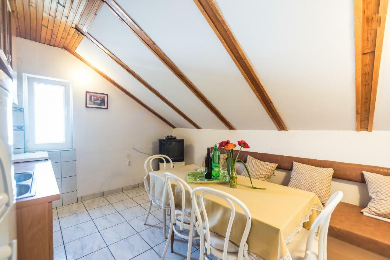 Kiwi Apartments Gornji Karin Ngoại thất bức ảnh