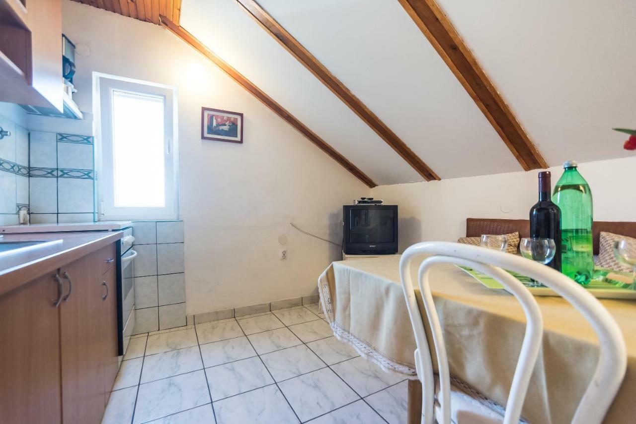 Kiwi Apartments Gornji Karin Ngoại thất bức ảnh