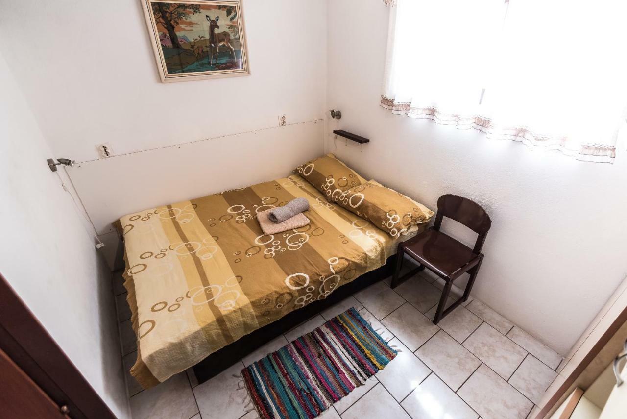 Kiwi Apartments Gornji Karin Ngoại thất bức ảnh